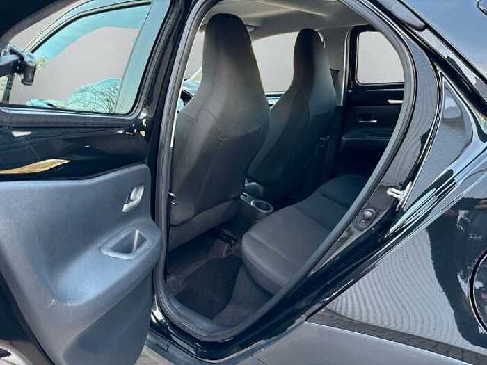 Toyota Aygo X Play *Klima* auch in weiß, grau & blau