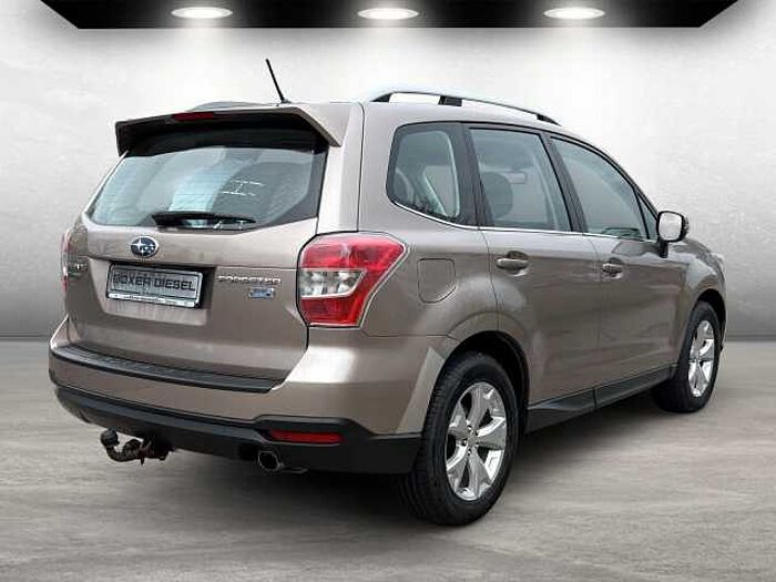 Subaru Forester Exclusive 2.0D *AHK*Pano*SHZ*Klima*WR*