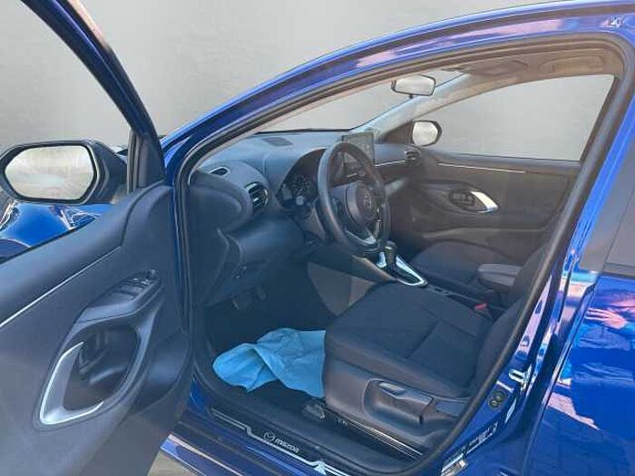 Mazda 2 Hybrid Centre-Line