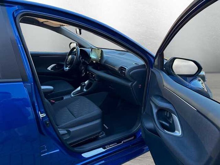 Mazda 2 Hybrid Centre-Line