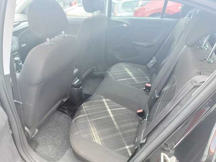 Opel Corsa E Color Edition+Winterräder