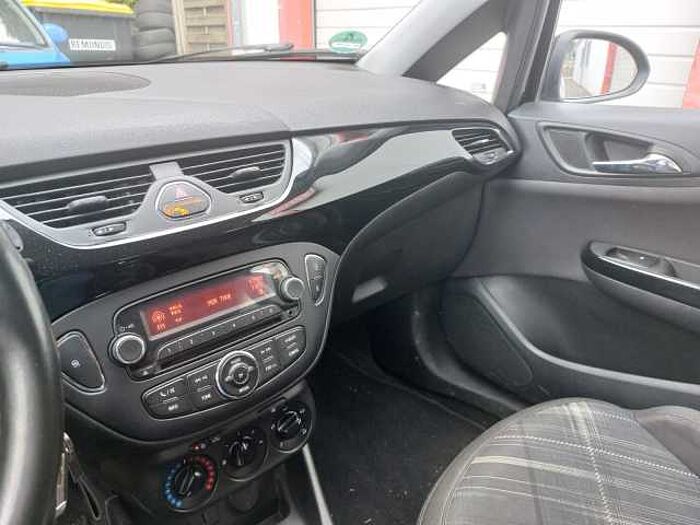 Opel Corsa E Color Edition+Winterräder