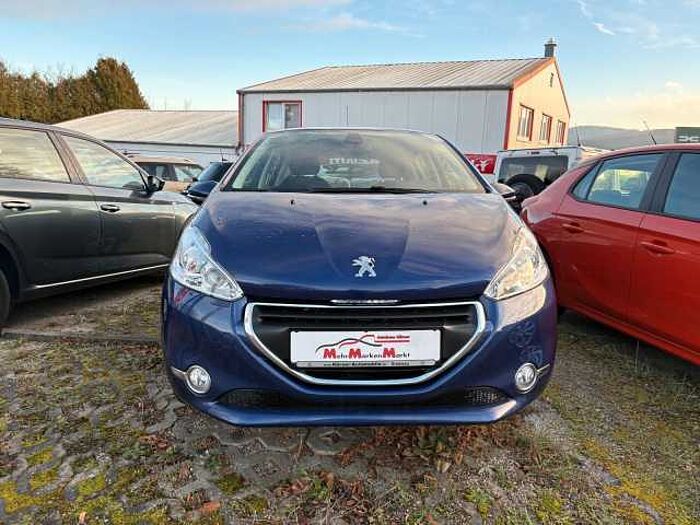 Peugeot 208 Allure Automatik +WR