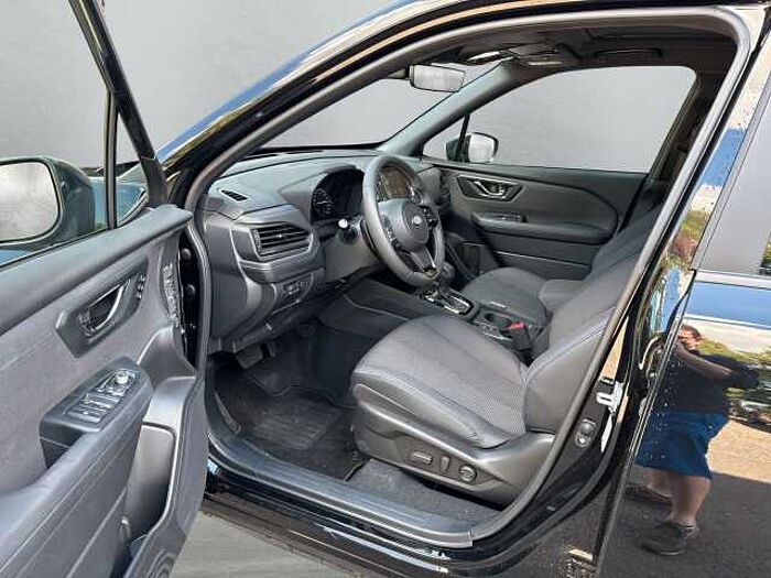 Subaru Forester 2.0ie Exclusive (2025)*Pano*Navi*SHZ*