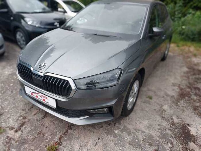 SKODA Fabia Ambition Automatic