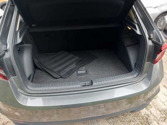 SKODA Fabia Ambition Automatic