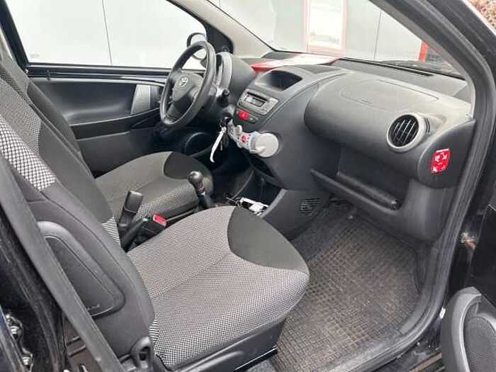 Toyota Aygo (X) 1,0-l-VVT-i Cool+WR