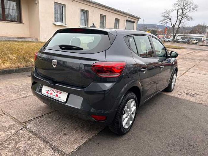 Dacia Sandero TCe 90 Comf. auch in silber u. blau