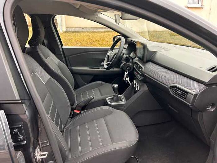Dacia Sandero TCe 90 Comf. auch in silber u. blau