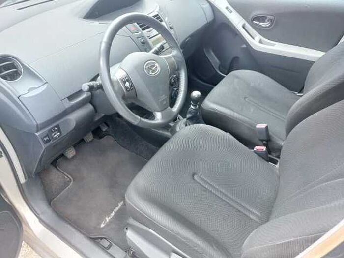 Daihatsu Charade 1,33 Dual-VVT-+WR