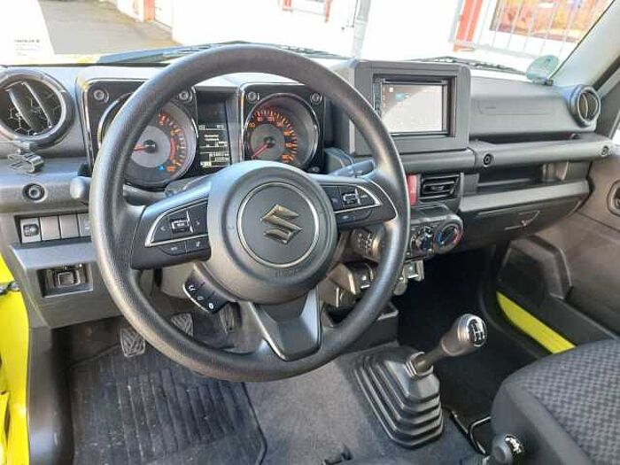 Suzuki Jimny NFZ+Anhängerkupplung