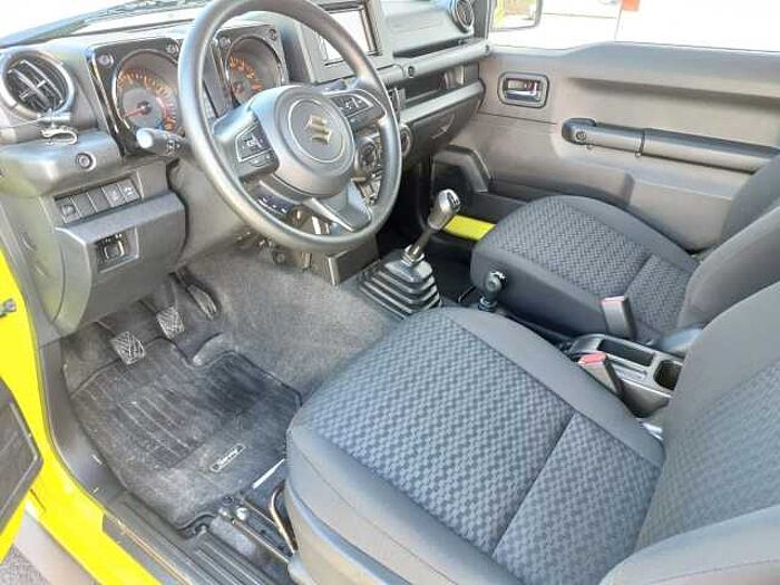 Suzuki Jimny NFZ+Anhängerkupplung