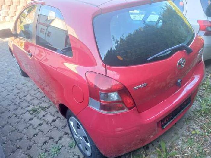 Toyota Yaris 1,33-l-Dual-VVT-i Cool
