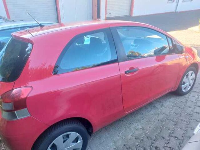 Toyota Yaris 1,33-l-Dual-VVT-i Cool