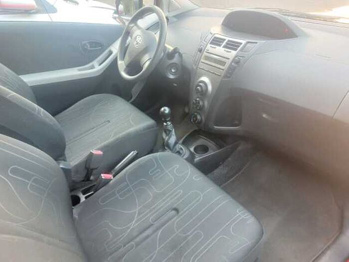 Toyota Yaris 1,33-l-Dual-VVT-i Cool