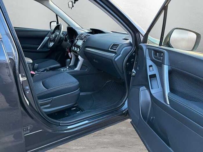 Subaru Forester Active+AZV+Winterräder