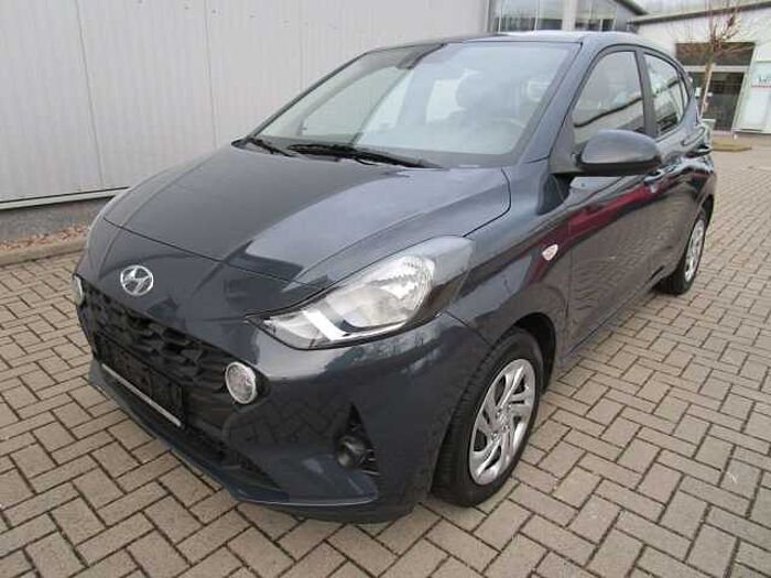 Hyundai i10 Select Sitzh: Lenkradhz, DAB, PDC, Tempomat