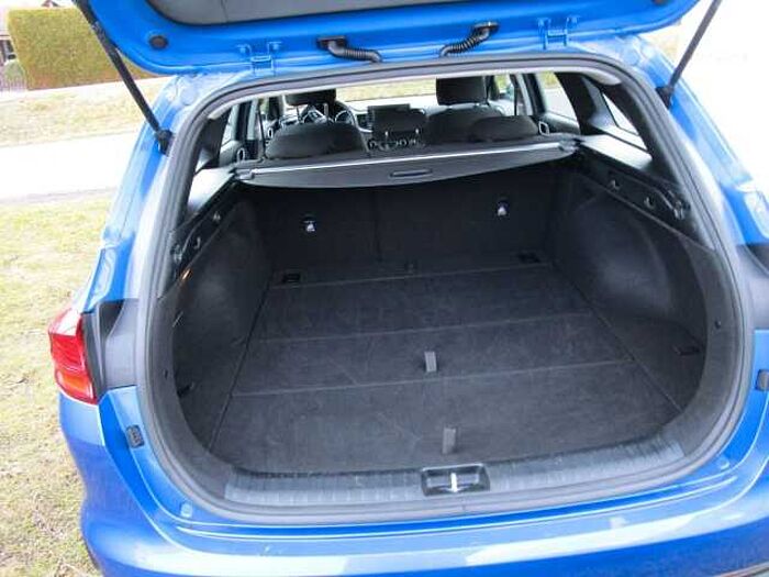 Kia Ceed SW / cee'd SW 1.4 Amber