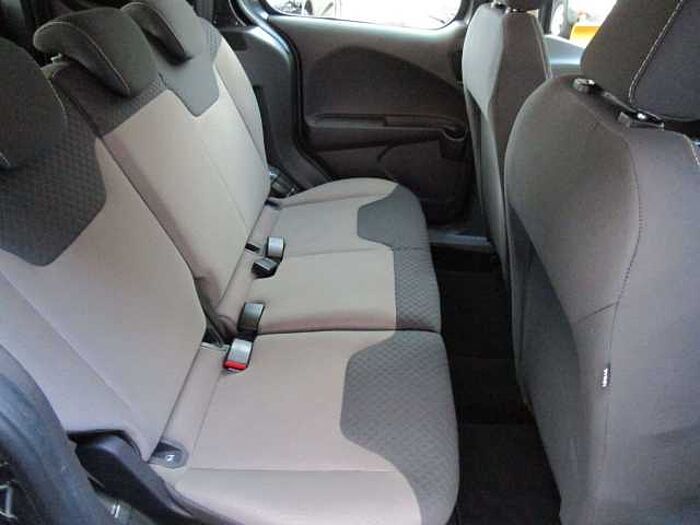 Ford Transit Courier Kombi Trend