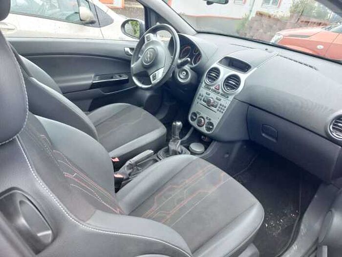 Opel Corsa D 150 Jahre Opel+Winterräder