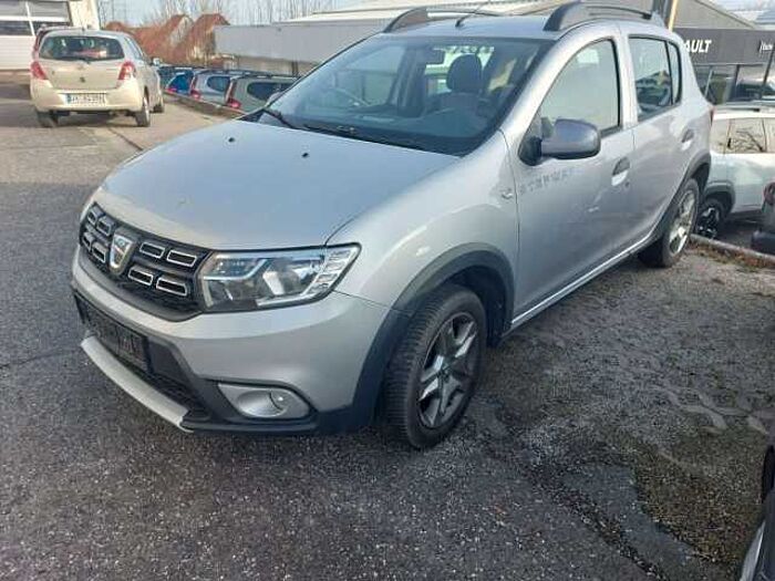 Dacia Sandero TCe 100 Stepway Prestige+Winterräder