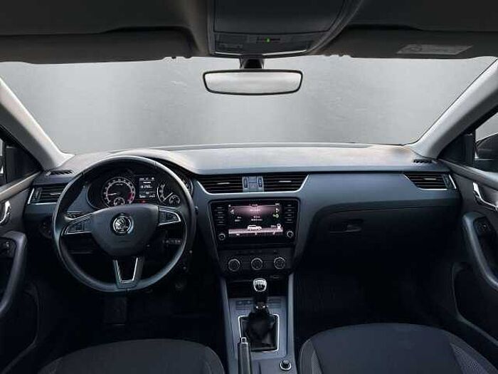 SKODA Octavia Combi 1.6 TDI Ambition