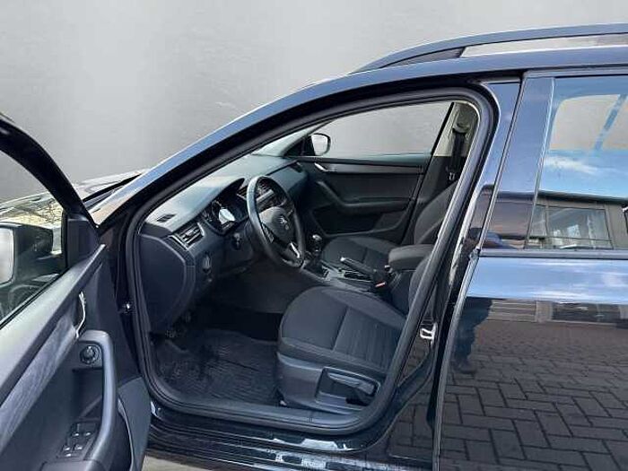 SKODA Octavia Combi 1.6 TDI Ambition