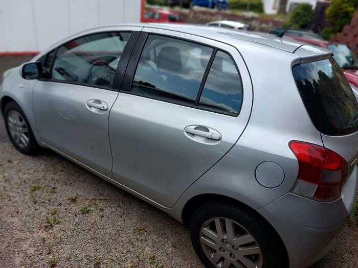 Toyota Yaris 1,33-l-Dual-VVT-i Executive