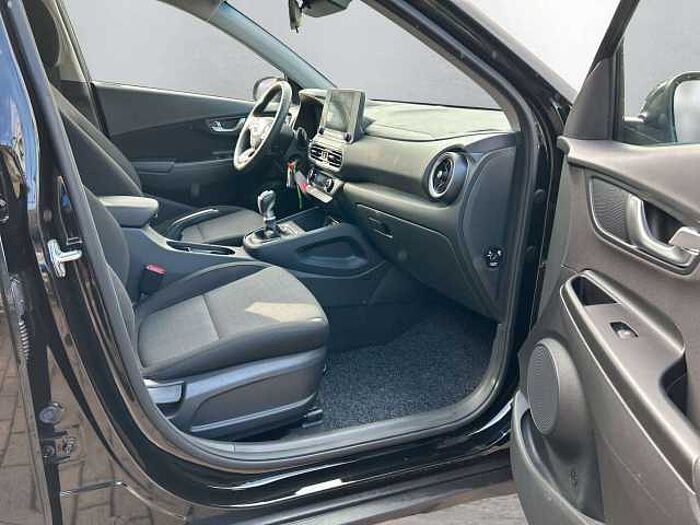 Hyundai KONA Select Mild-Hybrid 2WD