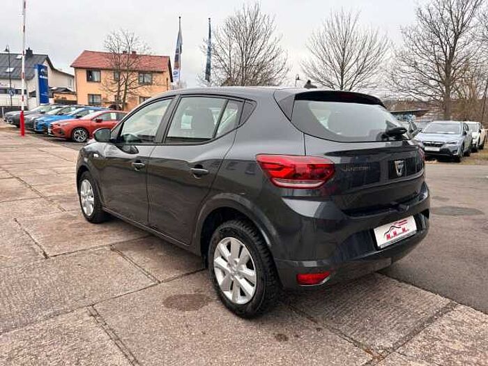 Dacia Sandero TCe 90 Comf. auch in silber