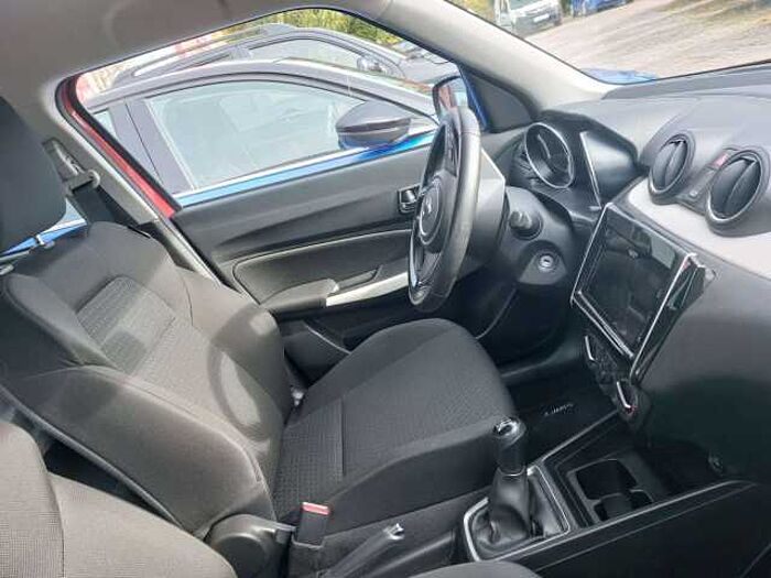 Suzuki Swift Comfort 4x4+Navi+WR