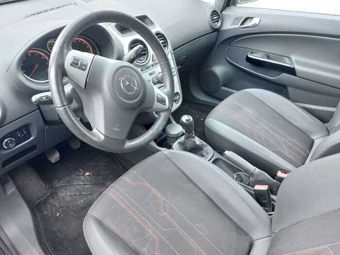 Opel Corsa D 150 Jahre Opel+Winterräder