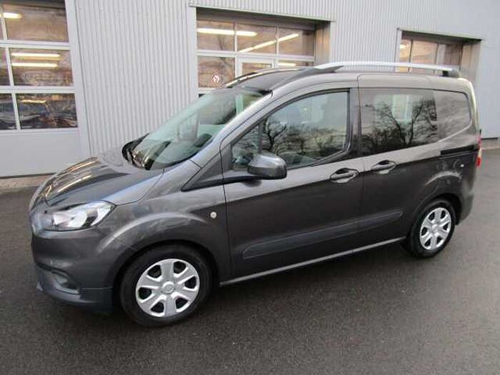 Ford Transit Courier Kombi Trend