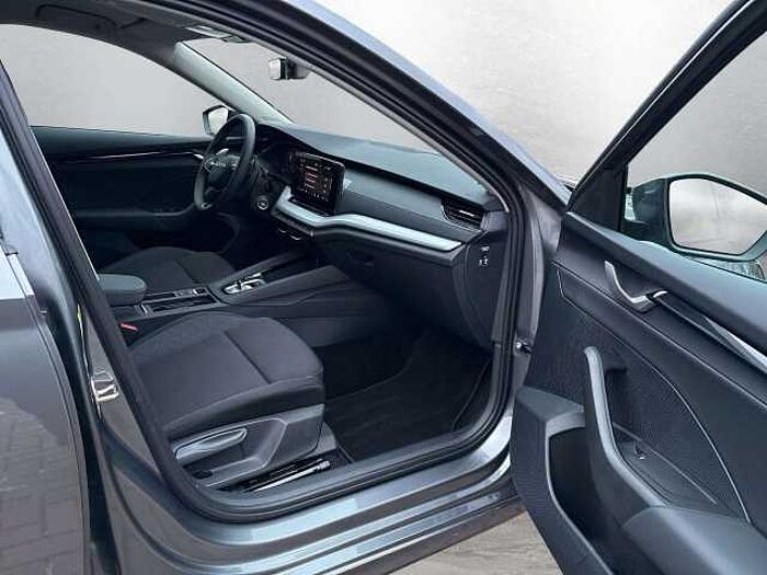 SKODA Octavia Combi 1.5 TSI Essence *SHZ*LED*Tempomat*