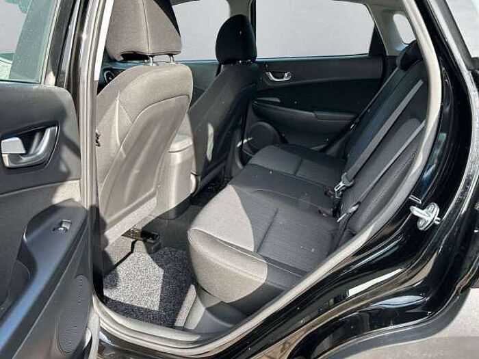 Hyundai KONA Select Mild-Hybrid 2WD