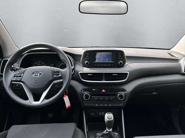 Hyundai TUCSON Pure 2WD