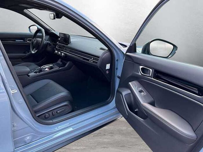 Honda Civic e: HEV 2.0 Hybrid Advance