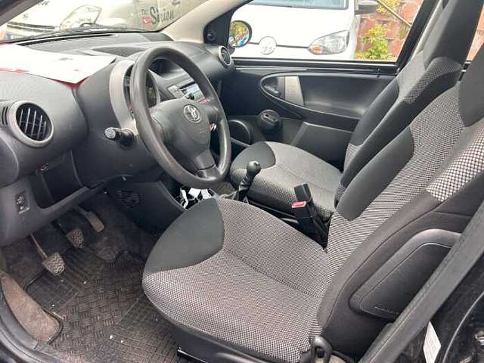 Toyota Sonstige Aygo (X) 1,0-l-VVT-i Cool+WR