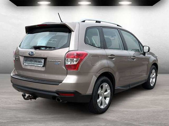 Subaru Forester Exclusive 2.0D *AHK*Pano*SHZ*Klima*WR*