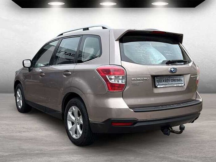 Subaru Forester Exclusive 2.0D *AHK*Pano*SHZ*Klima*WR*