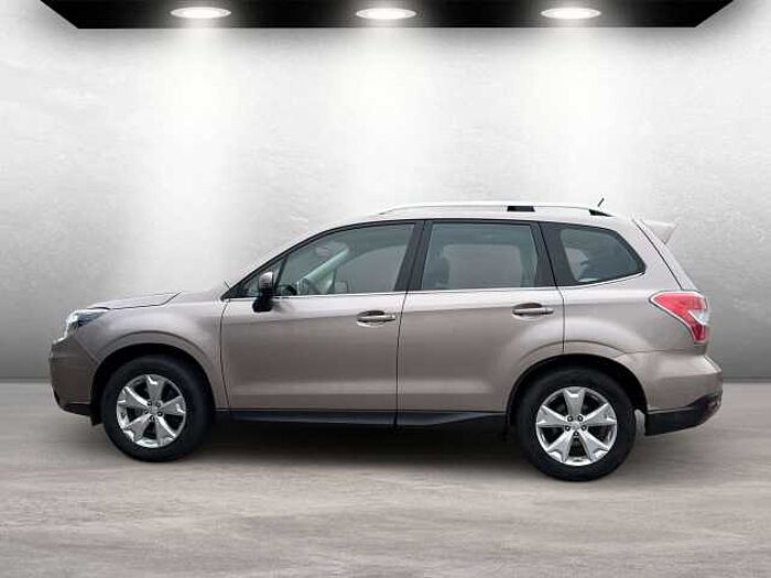 Subaru Forester Exclusive 2.0D *AHK*Pano*SHZ*Klima*WR*